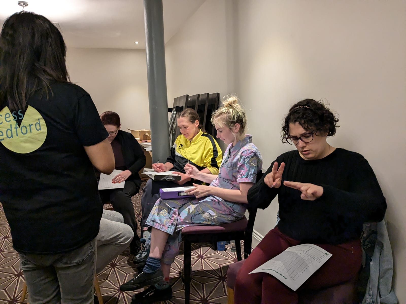 Group of students learing BSL