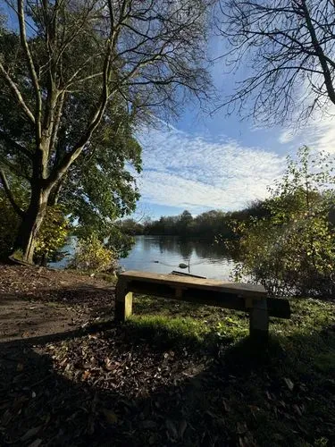 Ashfield Walk Lake